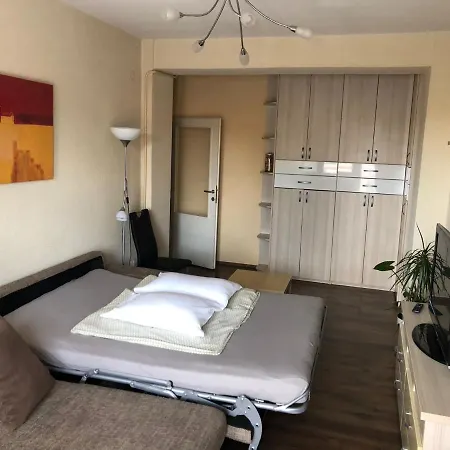 Fully Furnished 2-bedroom