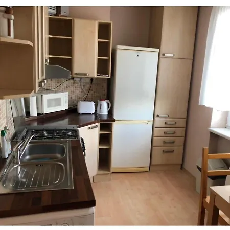 Fully Furnished 2-bedroom *